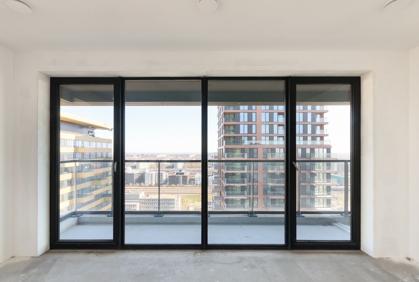 Foto 10 van Hogehilweg 12-B105