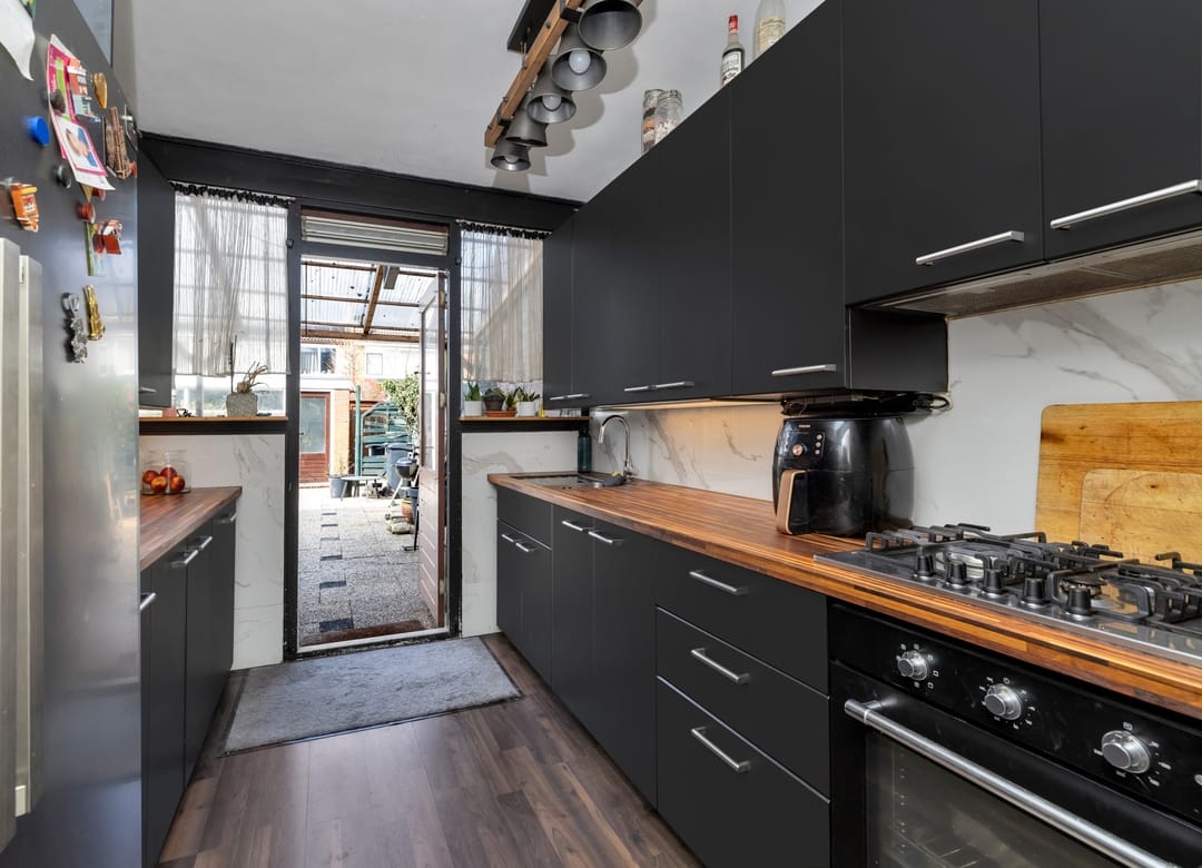 Photo 11 of Albrechtstraat 30