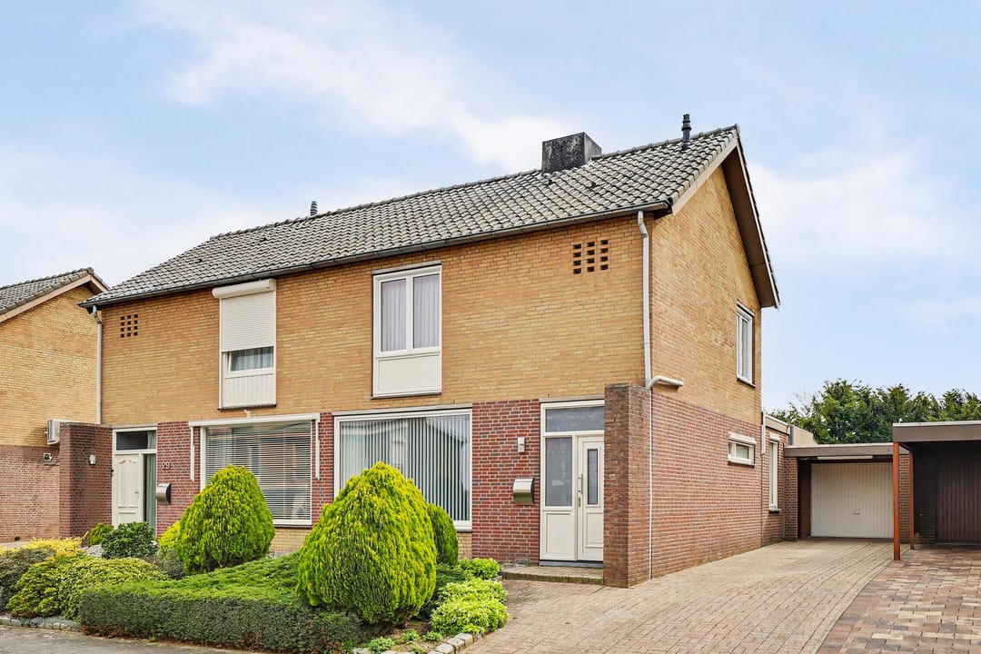 Photo 1 of Debetslaan 31