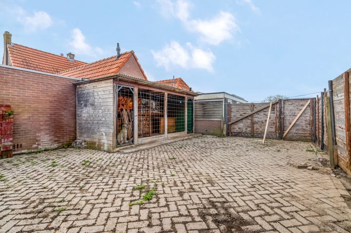 Photo 4 of Heerstraat 6