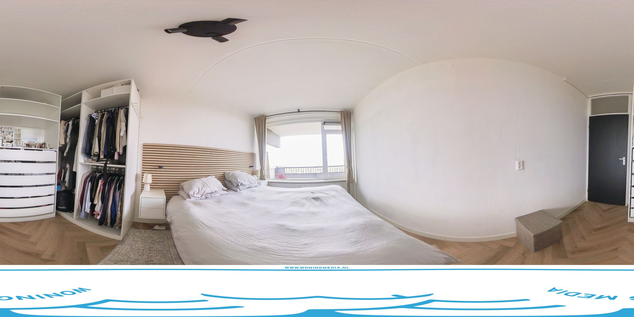 Renovated three-room apartment on 13th floor with panoramic views — 23