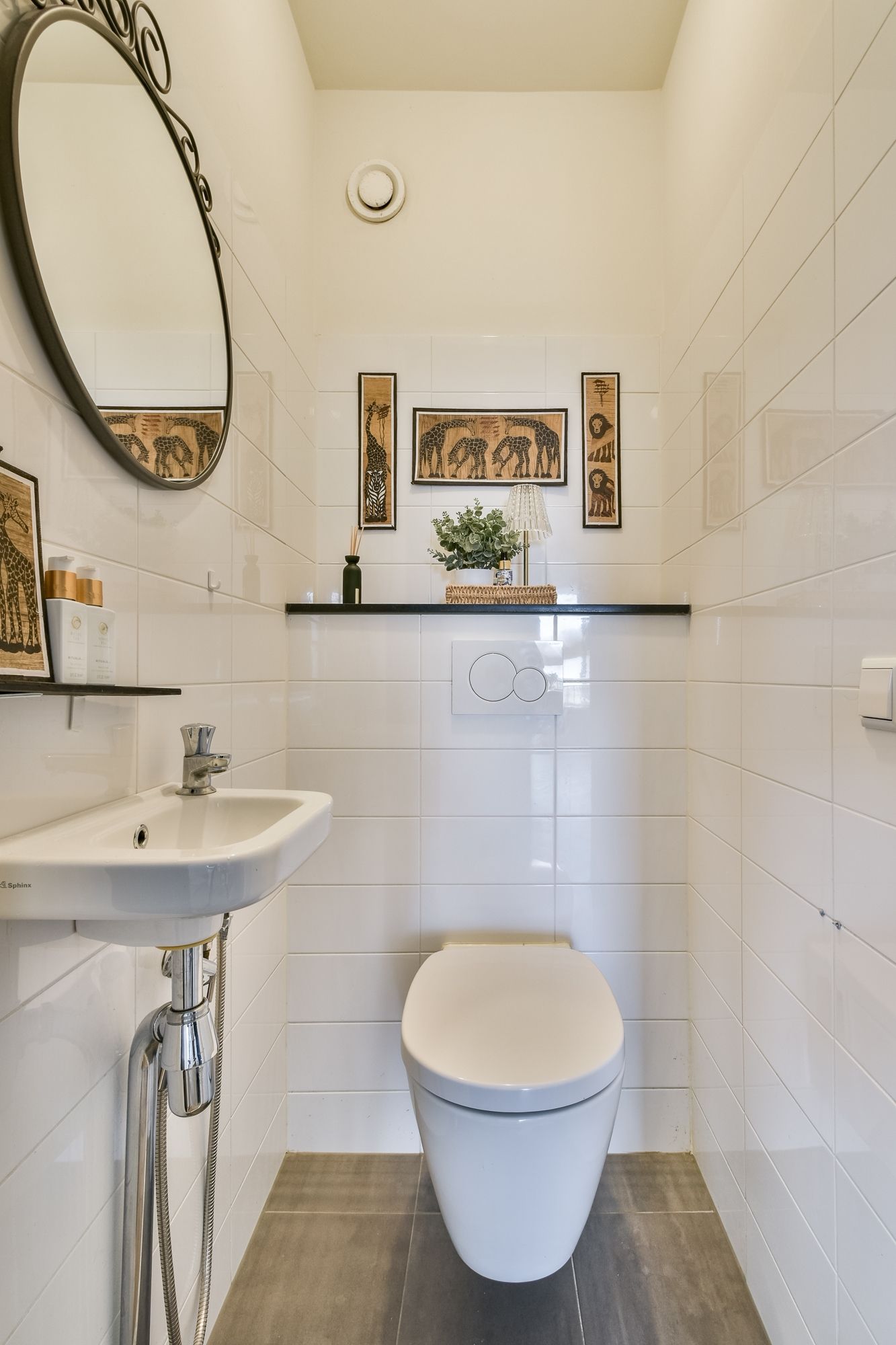 Renovated three-room apartment on 13th floor with panoramic views — 17