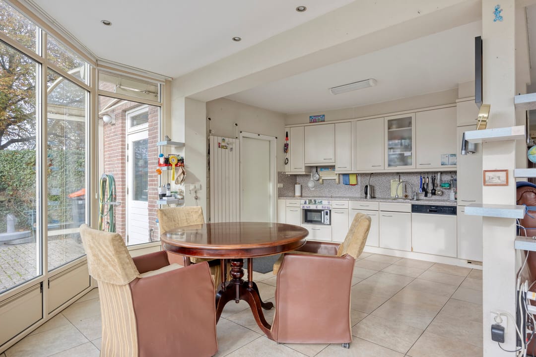 Detached Country Home with Equestrian Facilities on Over 14,000 m² of Land — 13
