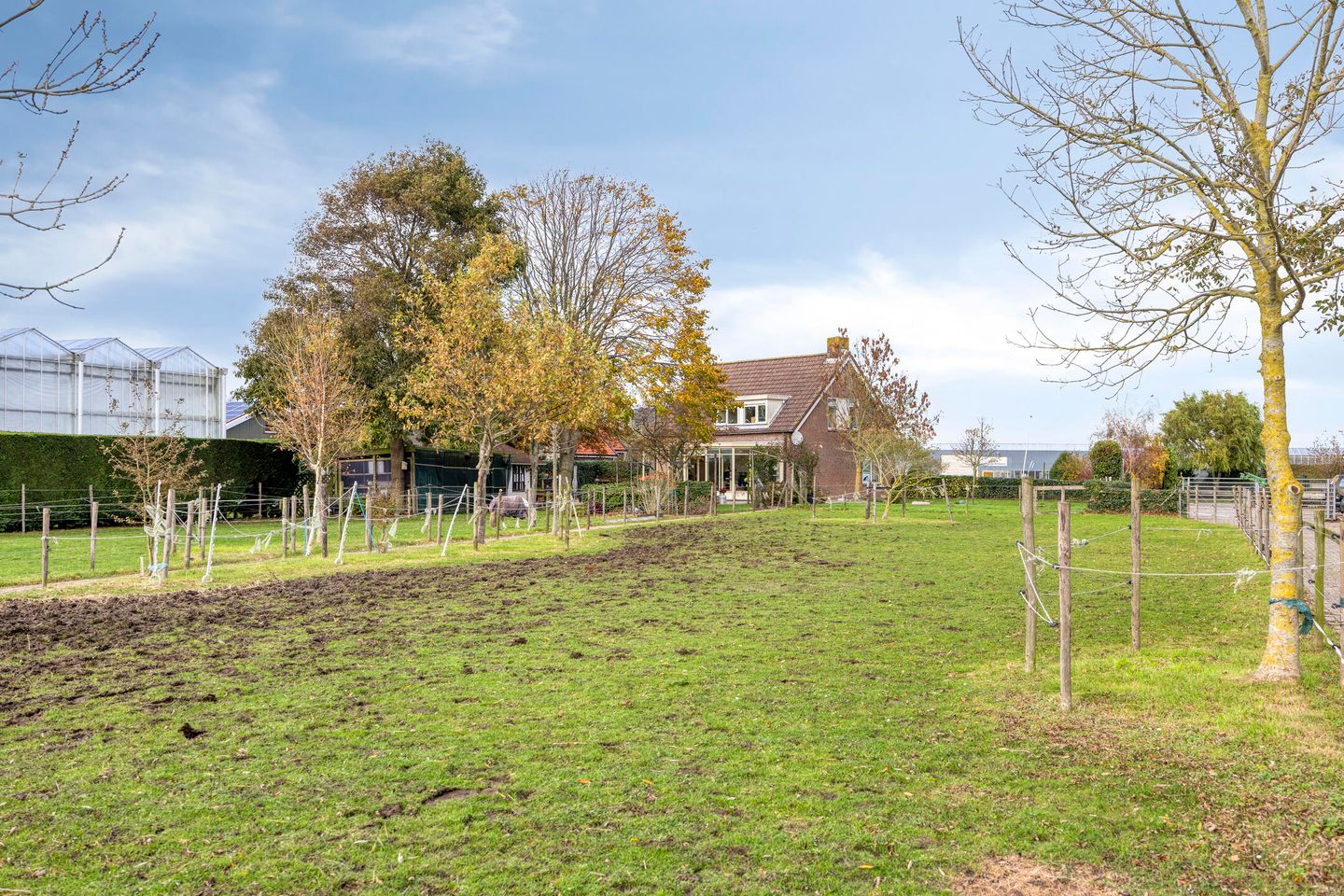 Detached Country Home with Equestrian Facilities on Over 14,000 m² of Land — 34