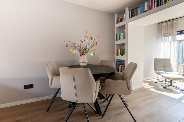 Foto 2 van Leeuwstraat 12