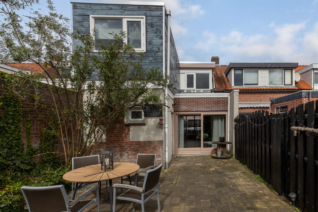 Starter home with sunny south-facing garden in Halsteren — 30