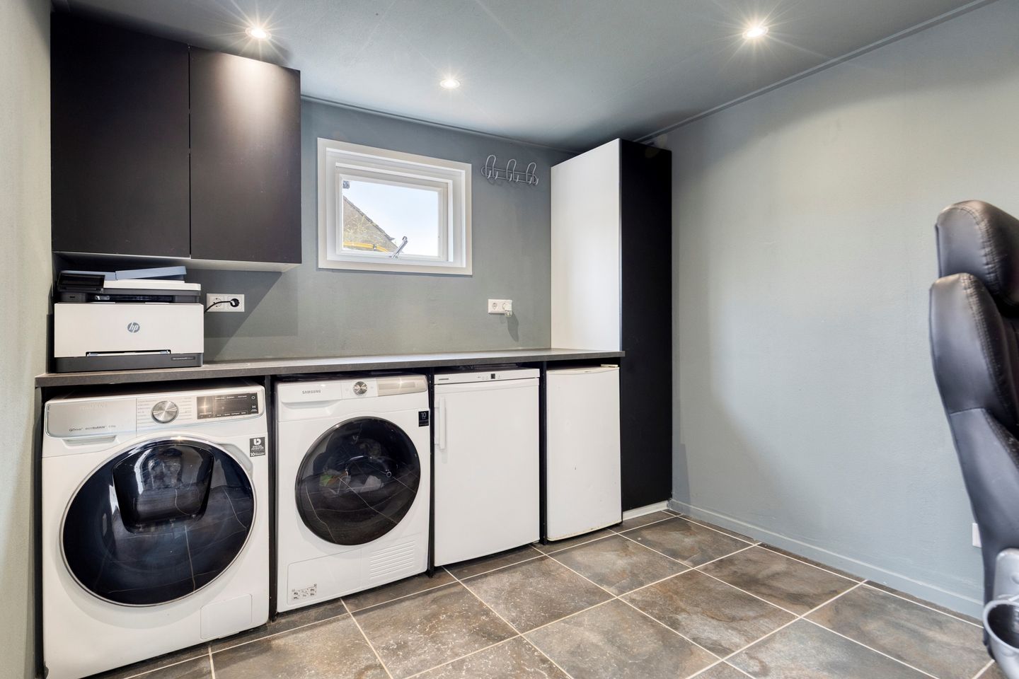 Luxury Semi-Detached Home with Heated Swimming Pool and Smart Home Technology — 15