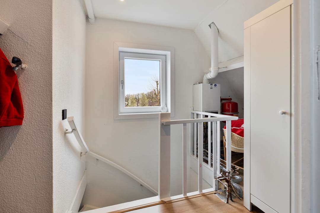 Luxury Semi-Detached Home with Heated Swimming Pool and Smart Home Technology — 29
