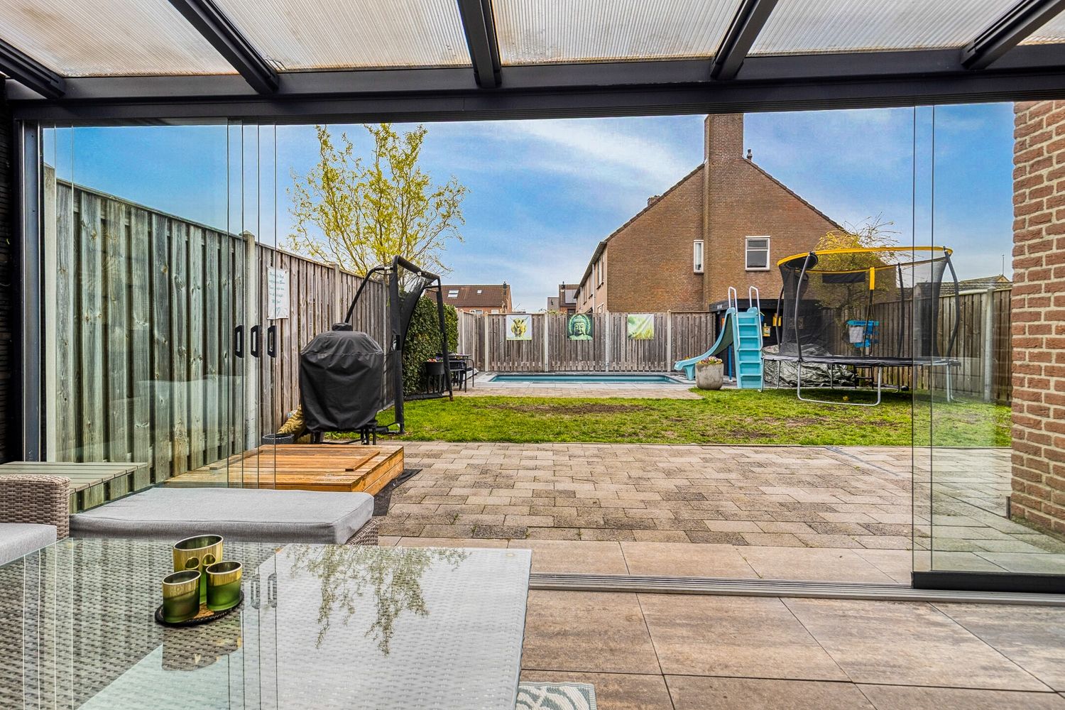 Luxury Semi-Detached Home with Heated Swimming Pool and Smart Home Technology — 19