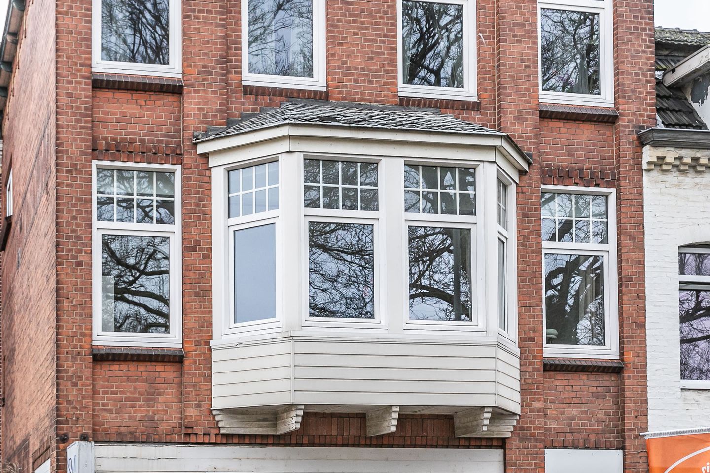 Spacious Characteristic Upper Floor Apartment with Rooftop Terrace in Central Heerlen — 19