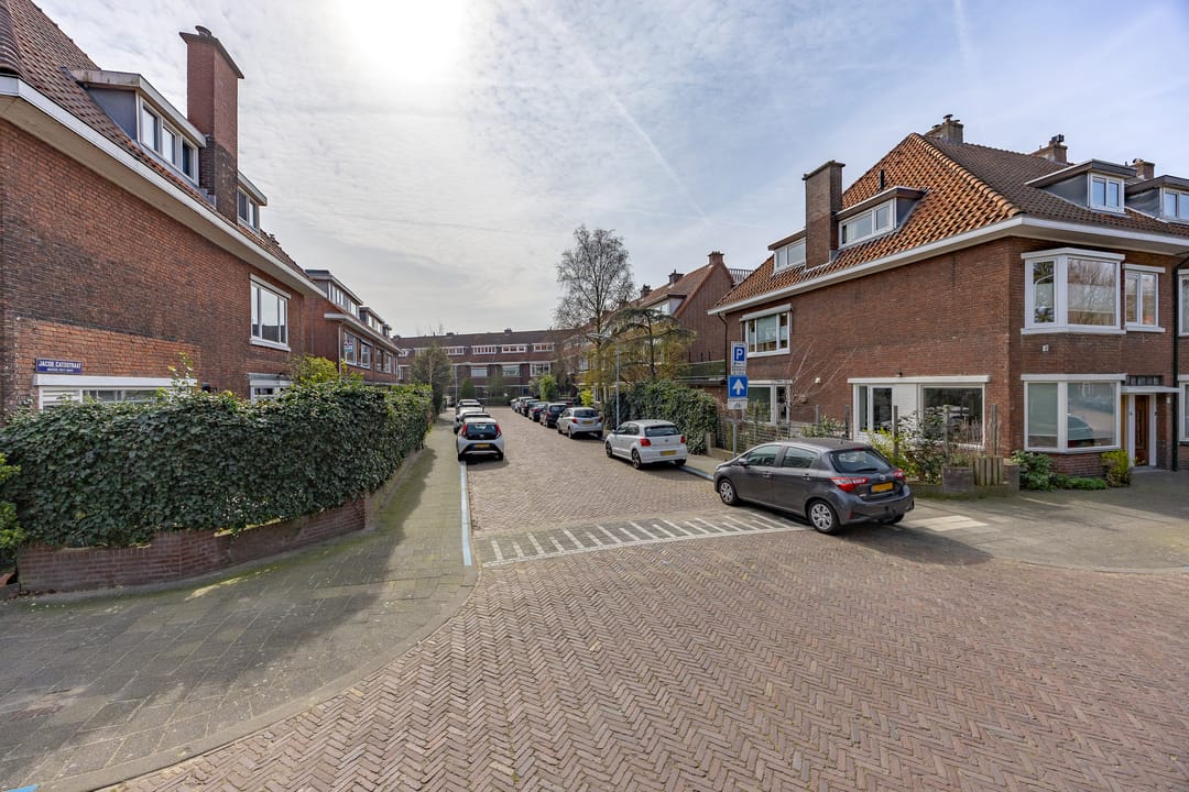 Ground floor apartment with upper floors in Voorburg Bovenveen — 35