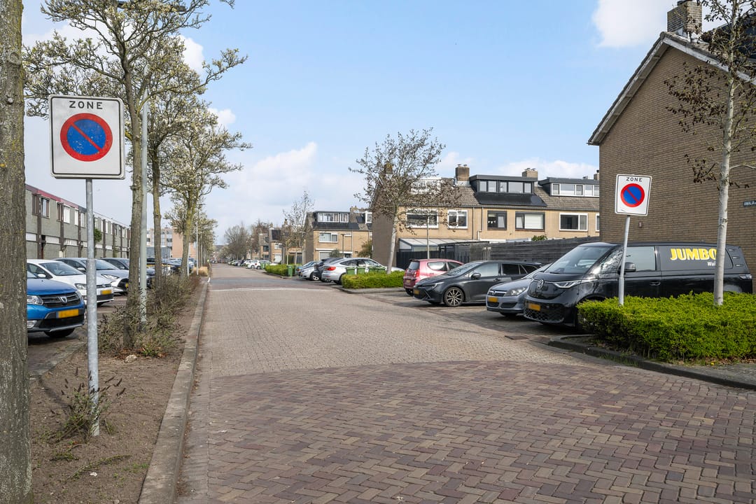 Foto 38 van Albertine Agneslaan 1