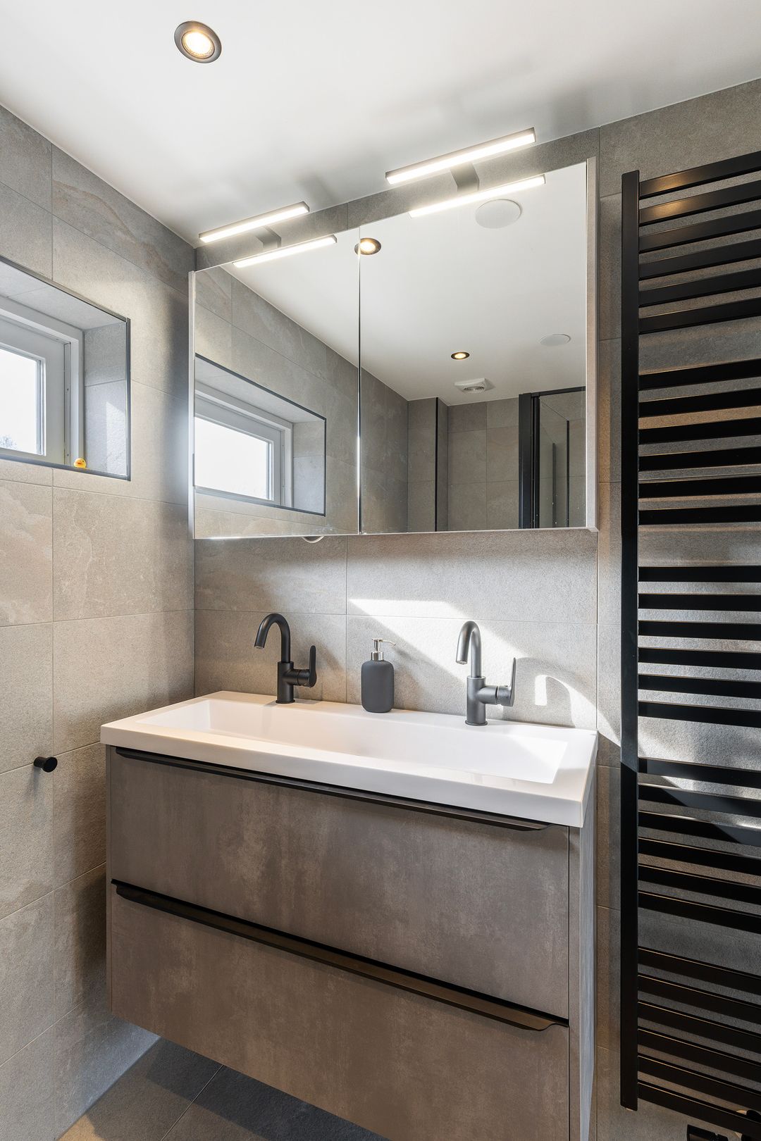 Foto 32 van Albertine Agneslaan 1