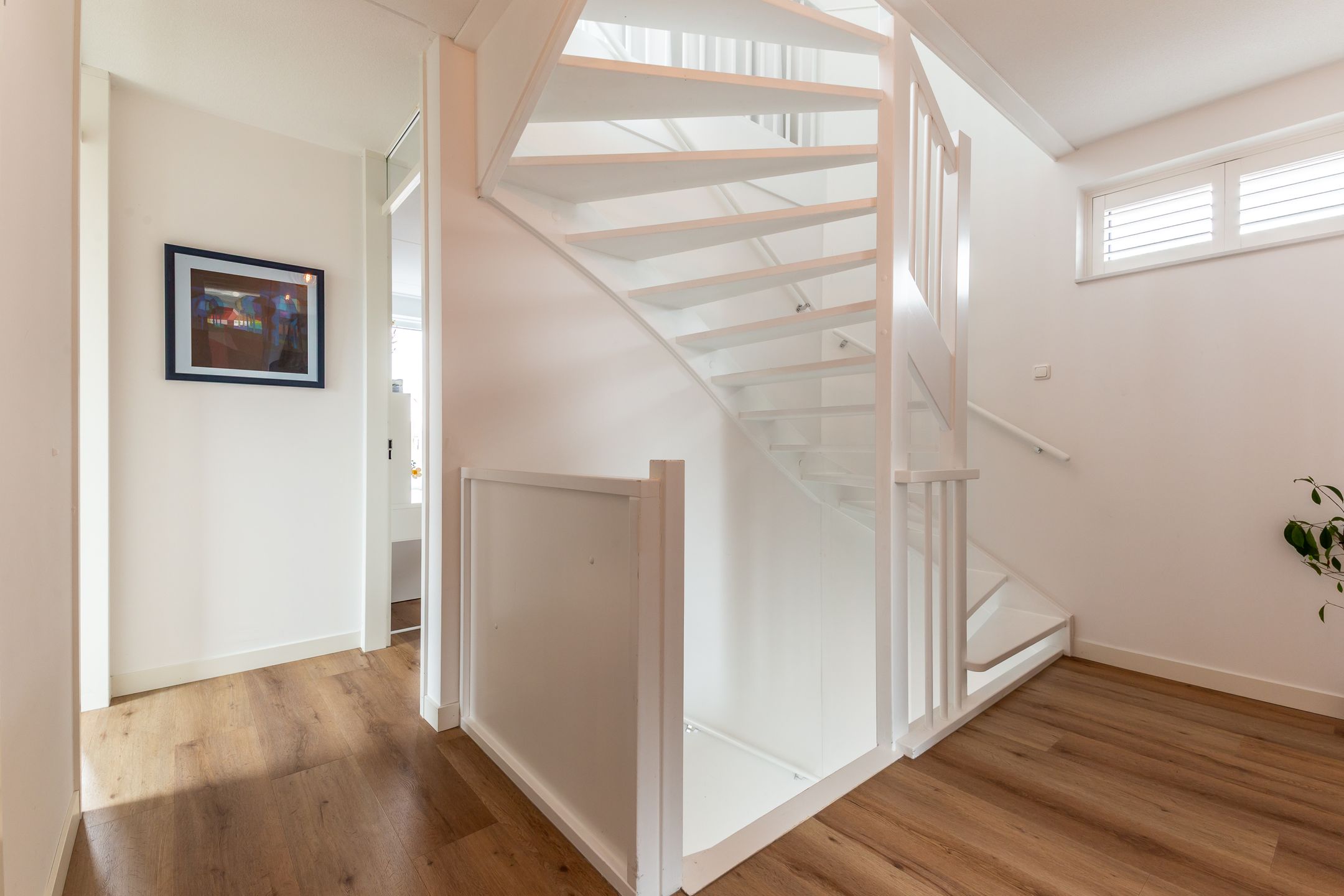 Detached Family Home in Nature Reserve with Five Bedrooms and Modern Amenities — 16