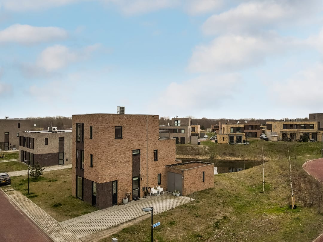 Photo 41 of Onderlangs 28
