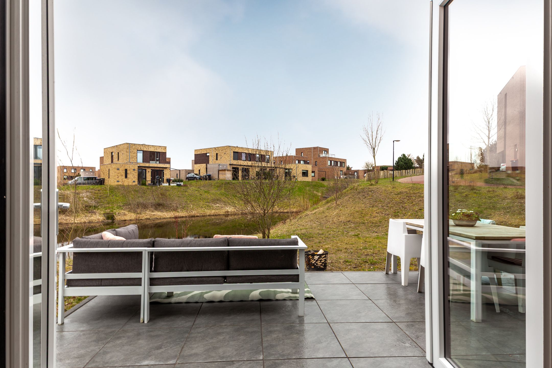 Detached Family Home in Nature Reserve with Five Bedrooms and Modern Amenities — 33