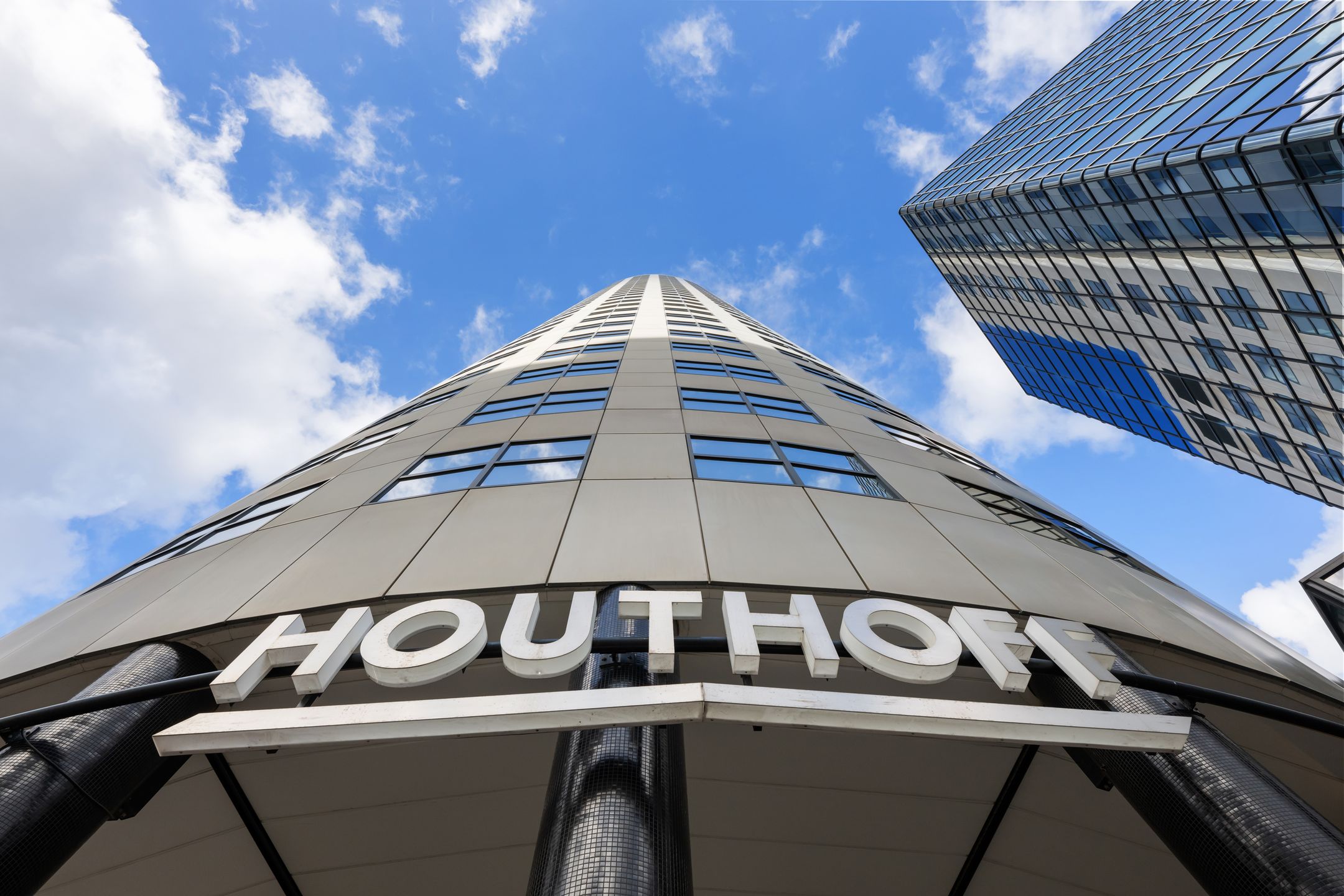 Photo 21 of Weena 301