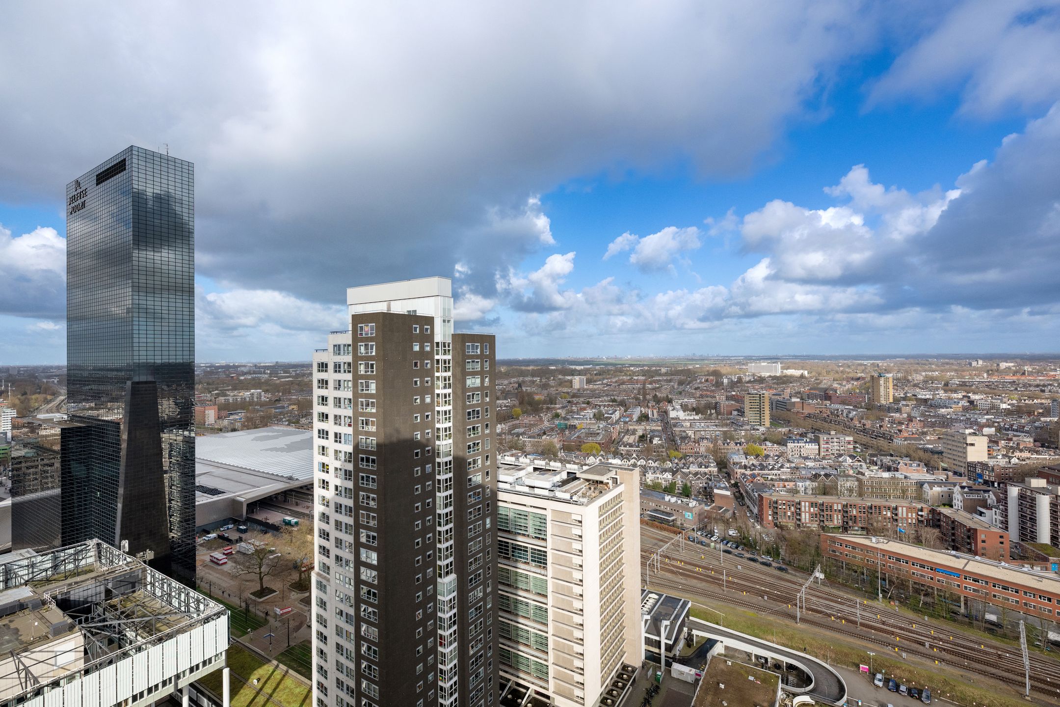 Photo 24 of Weena 301