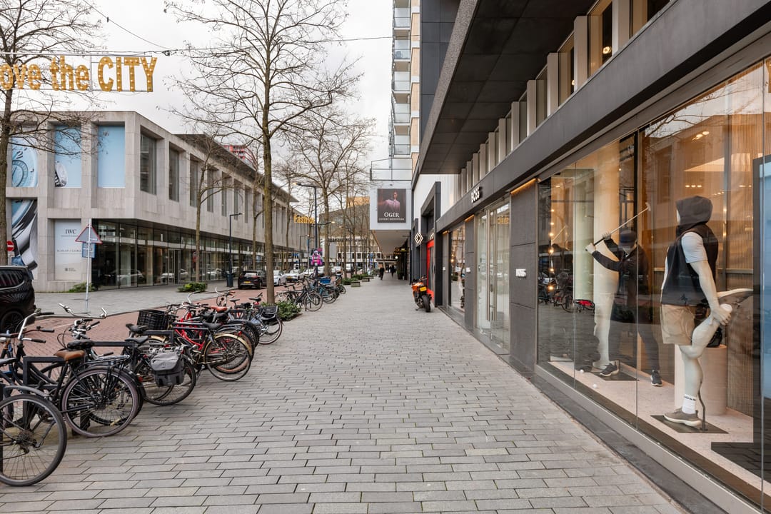 Photo 26 of Weena 301