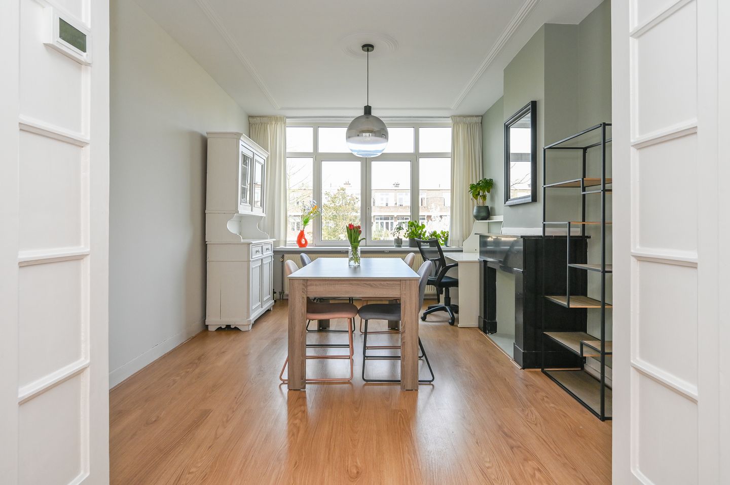 Photo 10 of van Wassenaerstraat 40