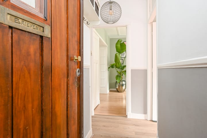 Photo 2 of van Wassenaerstraat 40