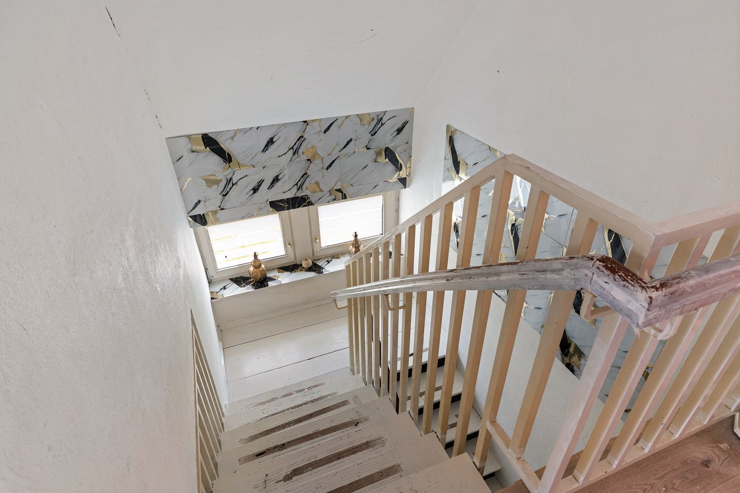 Rural former bridge keeper's house with spacious plot near the Dutch border — 21