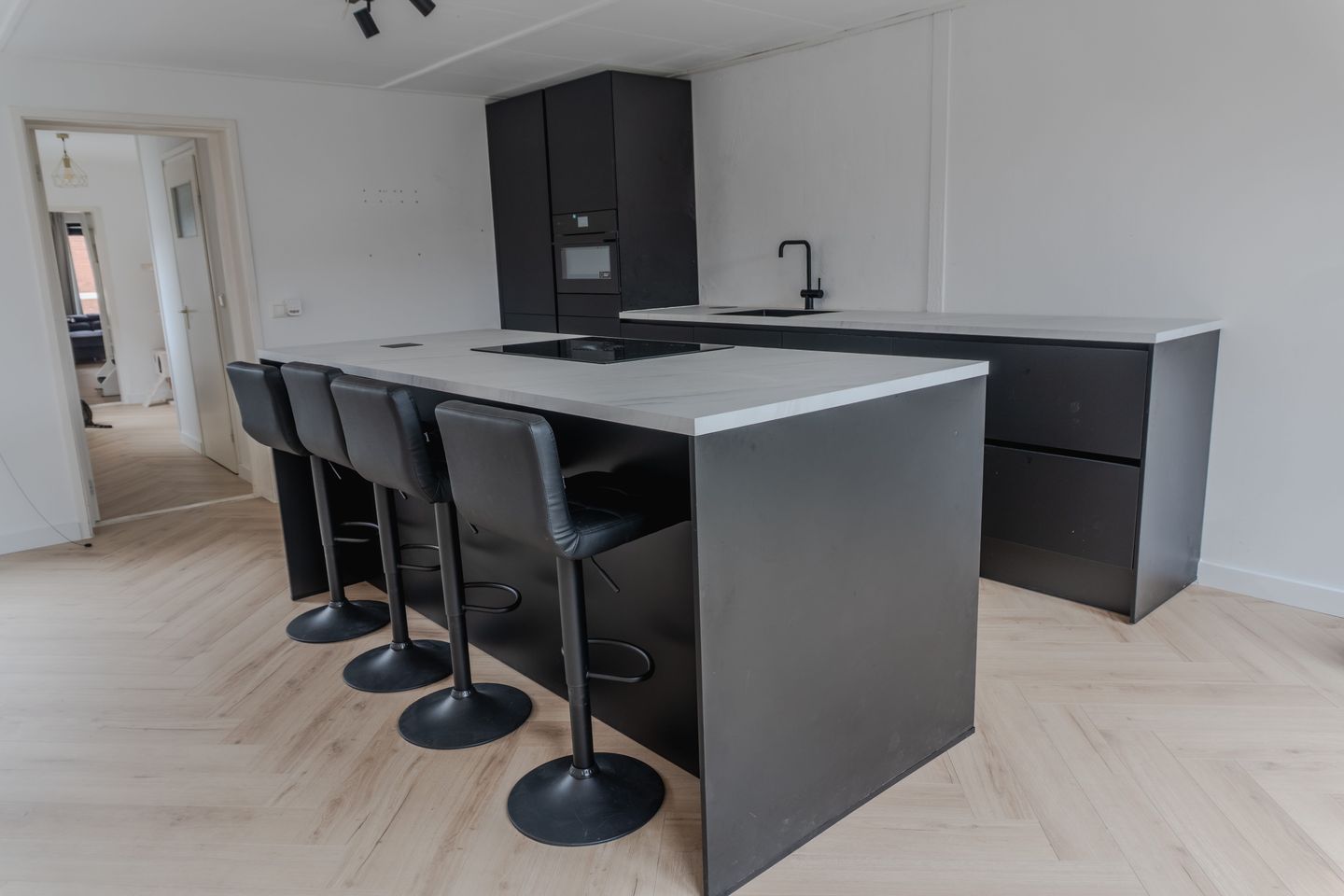 Spacious semi-detached home with new kitchen in Wolphaartsdijk — 19