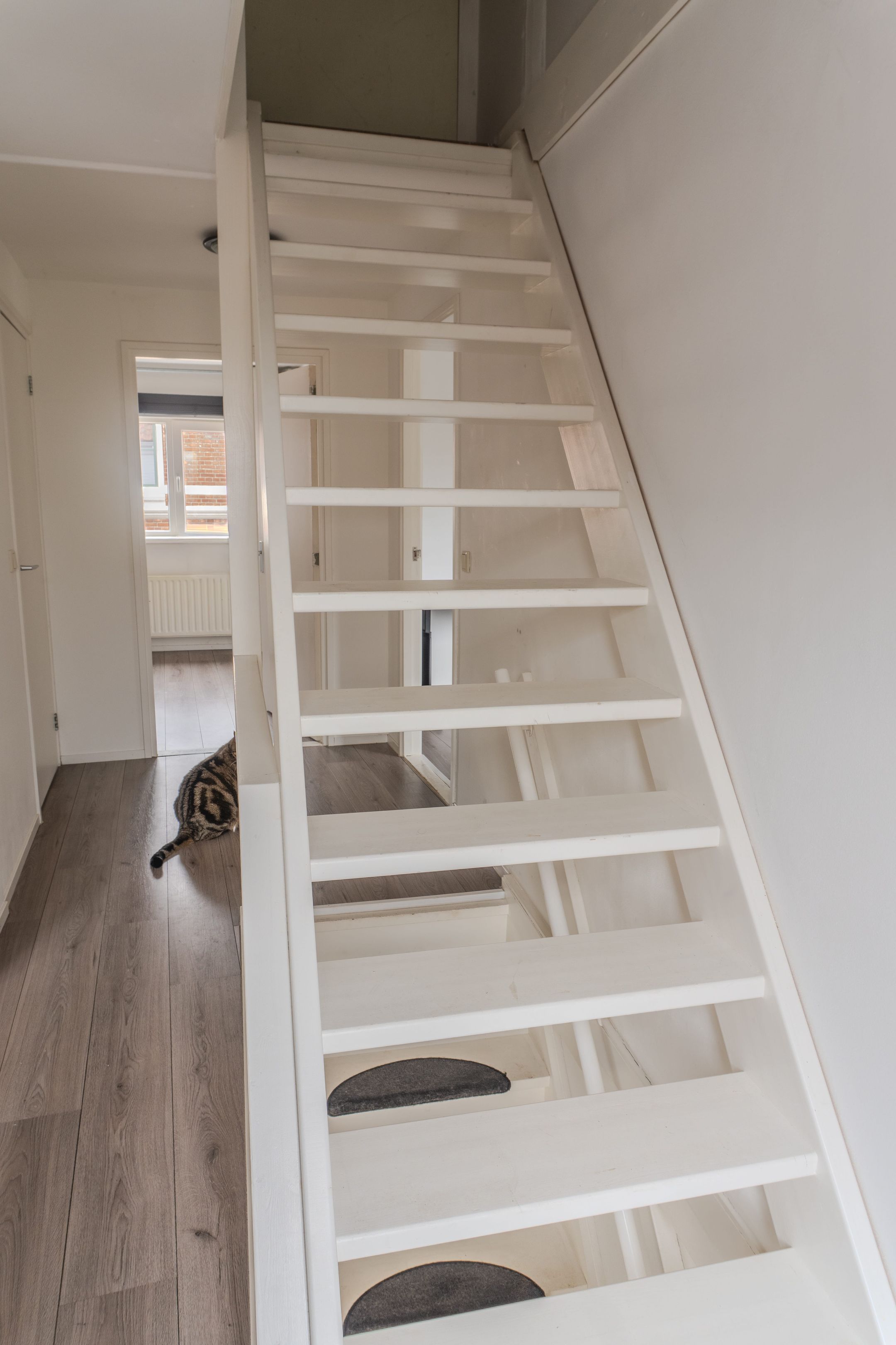 Spacious semi-detached home with new kitchen in Wolphaartsdijk — 45