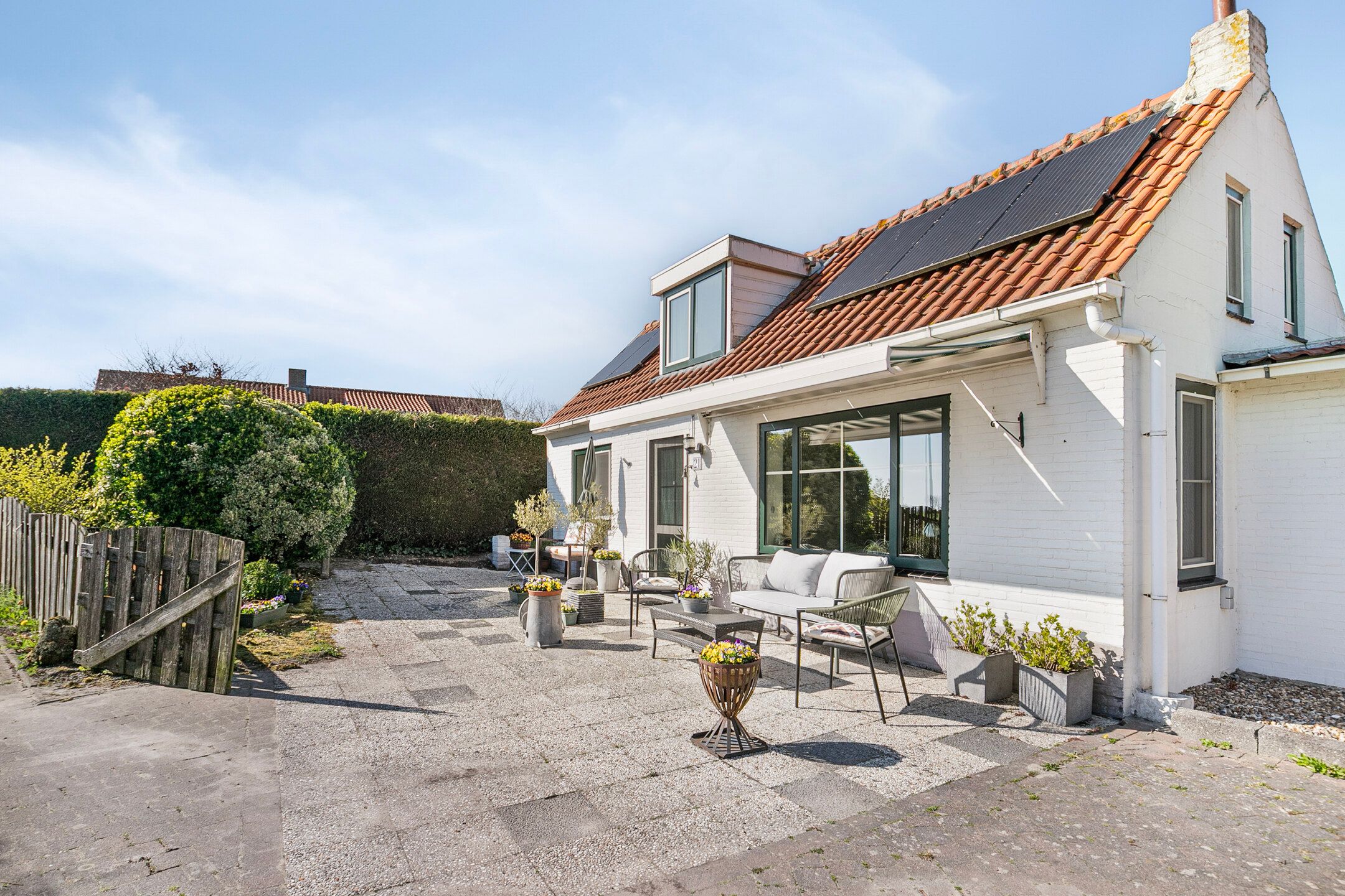 Characterful detached home with ground floor bedroom in scenic Groede — 21
