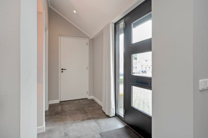 Foto 4 van Omstraat 42