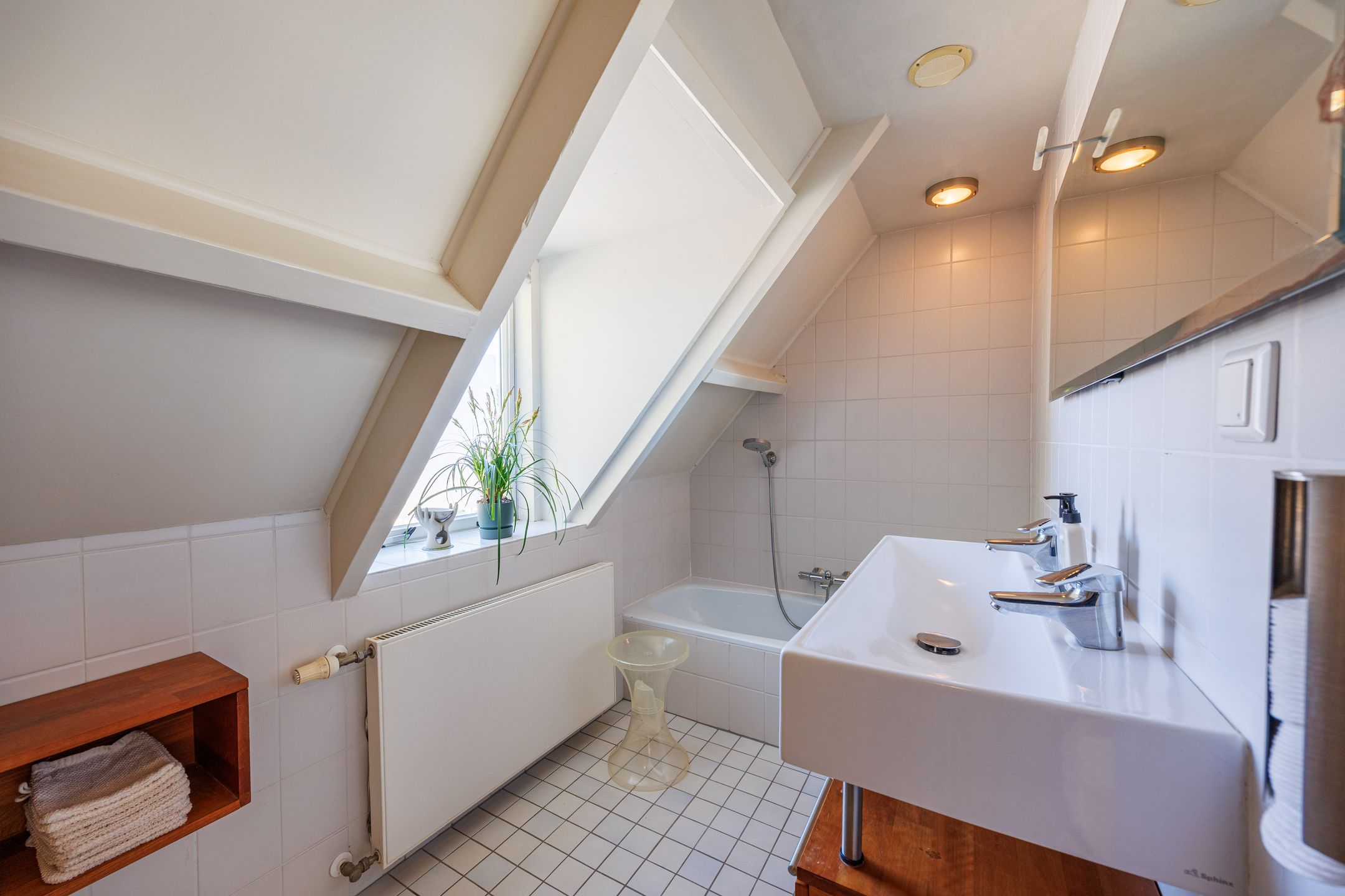 Unique Detached Waterfront Home with Apartment in Rijswijk Buiten — 53