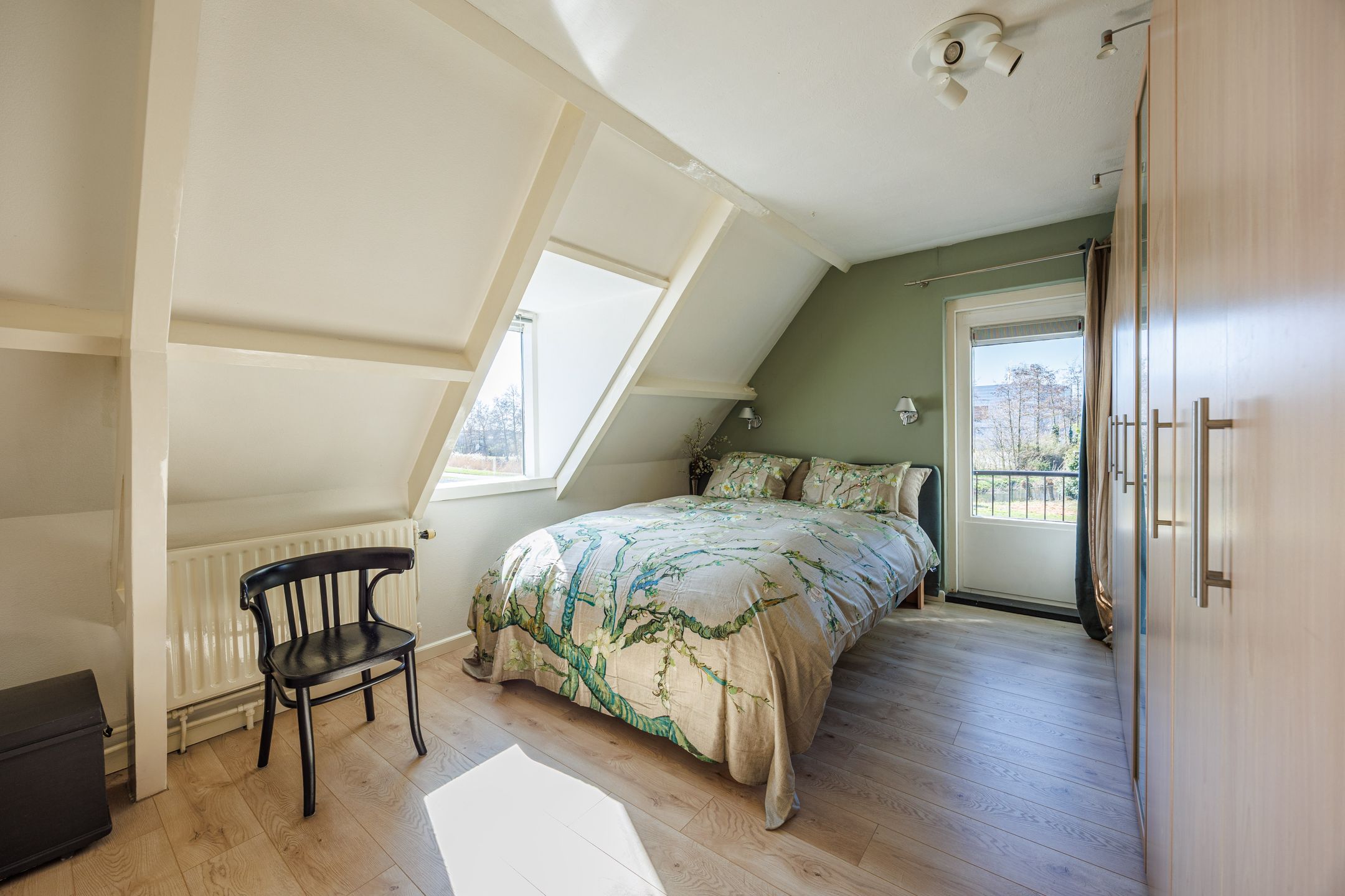 Unique Detached Waterfront Home with Apartment in Rijswijk Buiten — 41