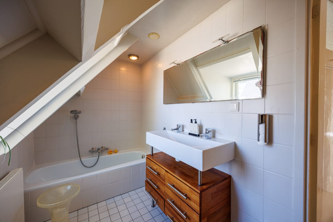 Unique Detached Waterfront Home with Apartment in Rijswijk Buiten — 51