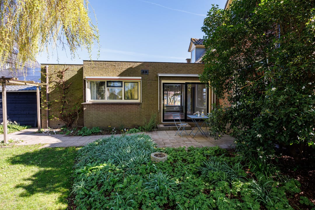 Unique Detached Waterfront Home with Apartment in Rijswijk Buiten — 85