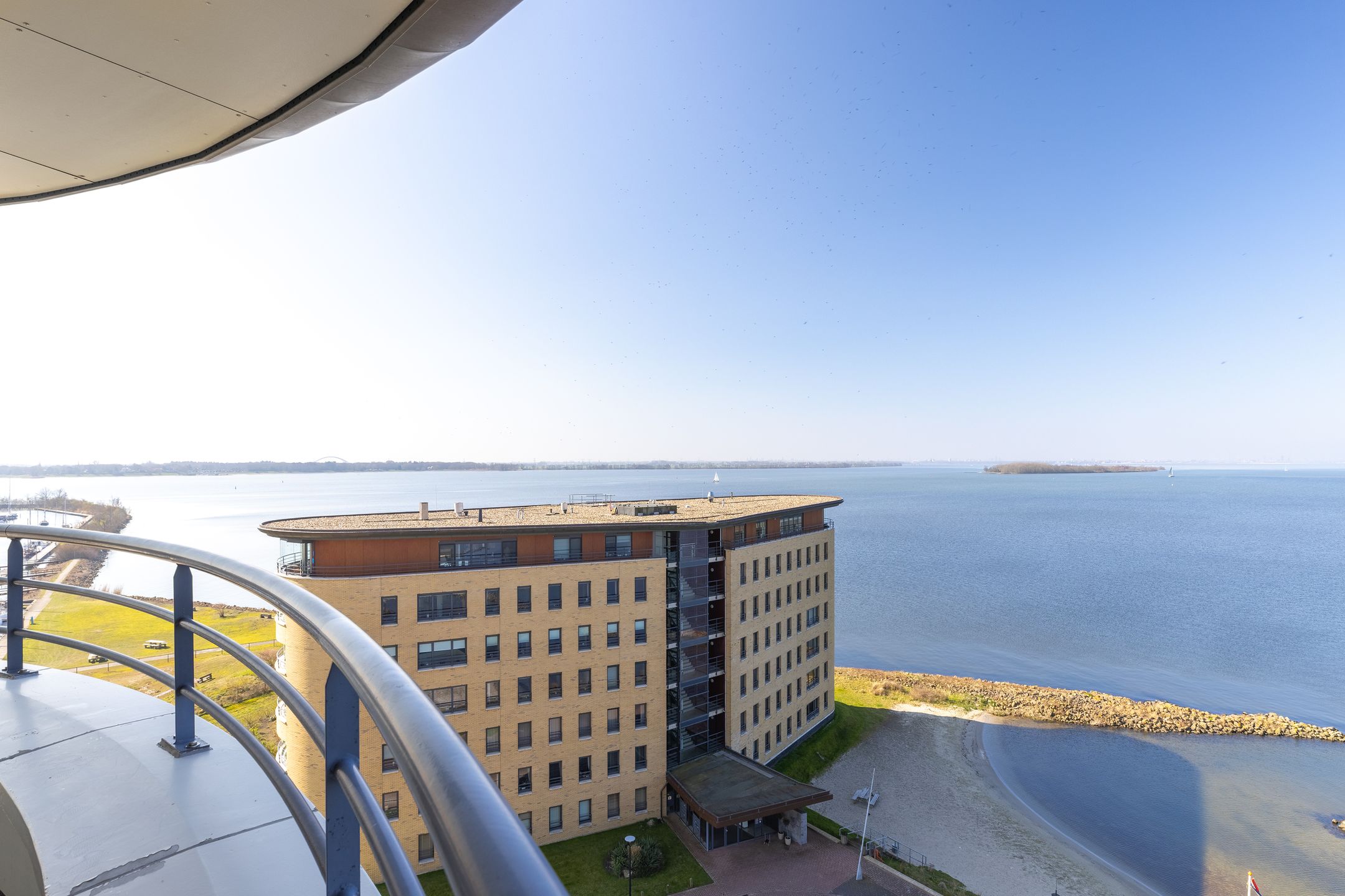 Foto 21 van Marinaweg 91