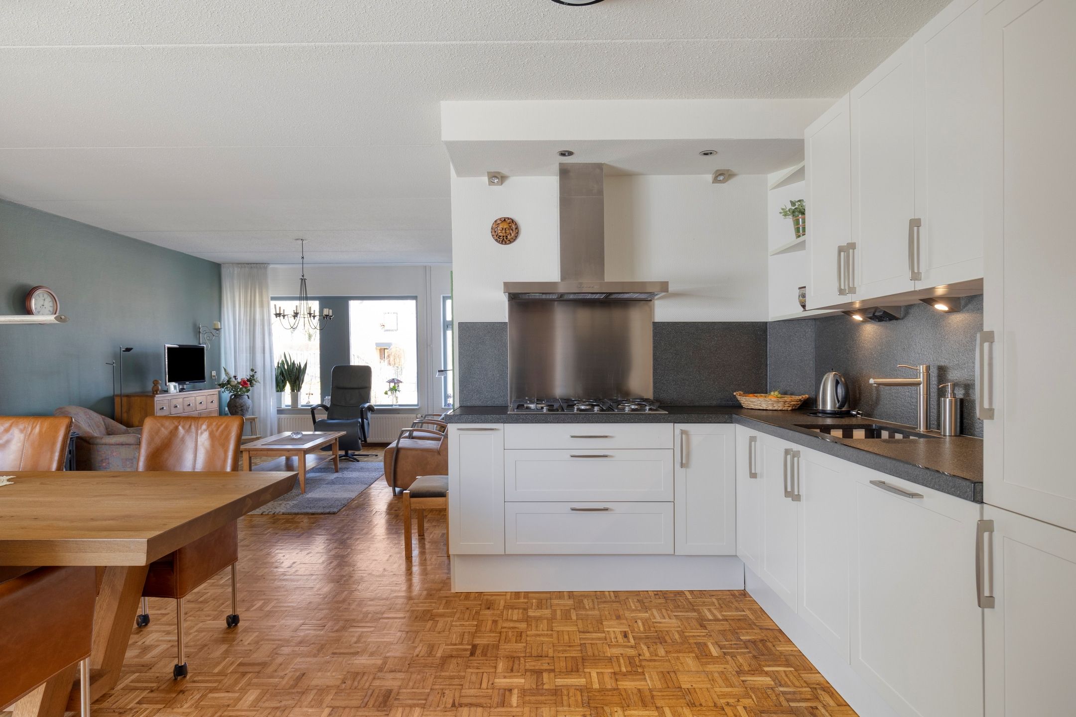 Foto 21 van Clematisstraat 1