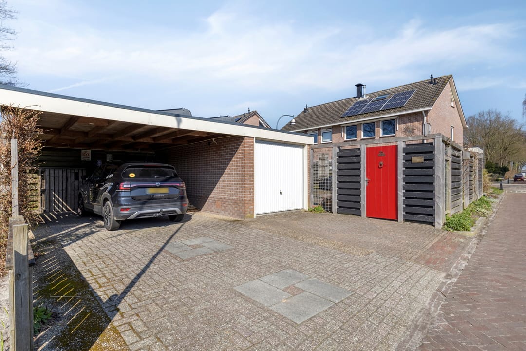 Foto 32 van Clematisstraat 1