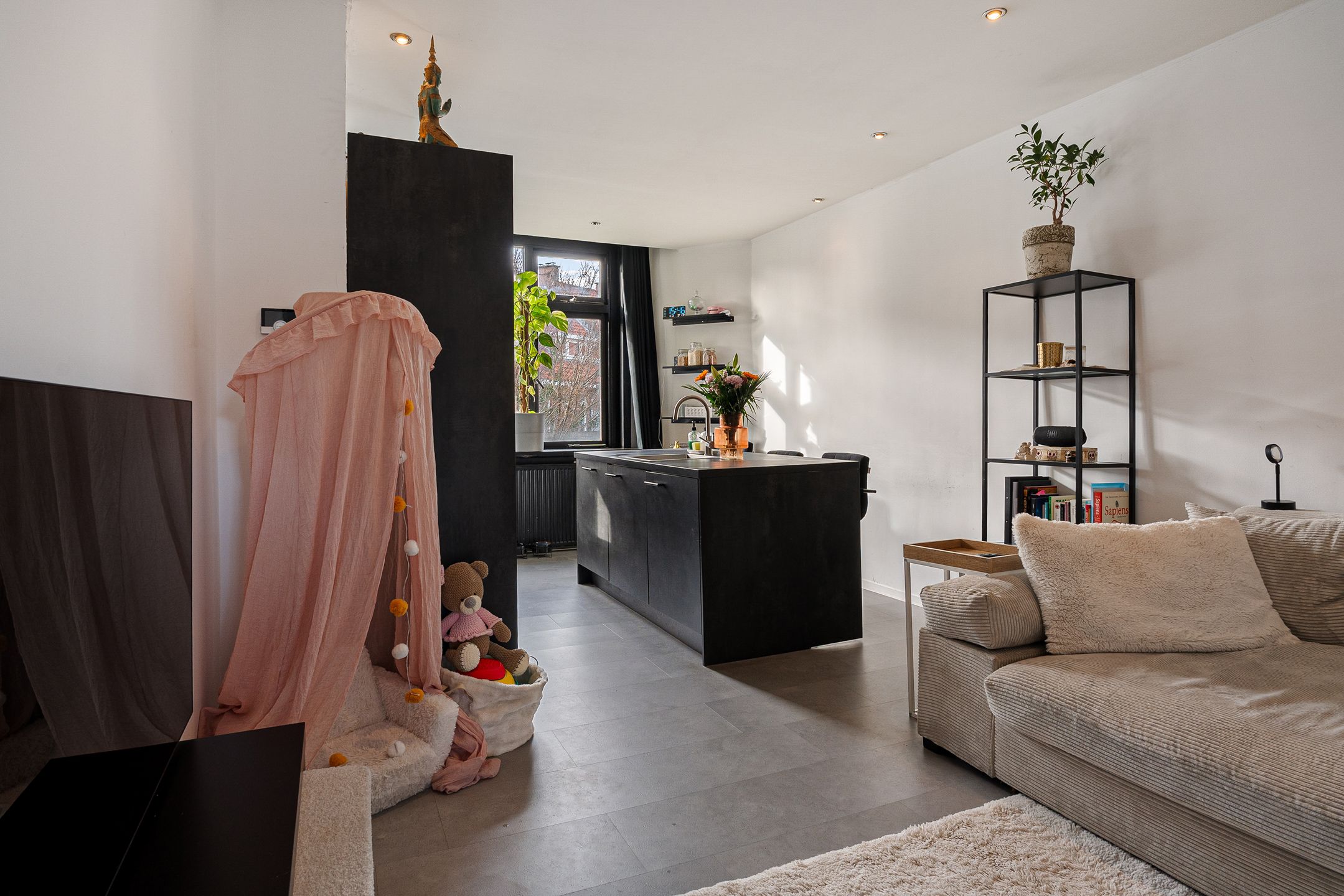 Foto 12 van Van Musschenbroekstraat 245