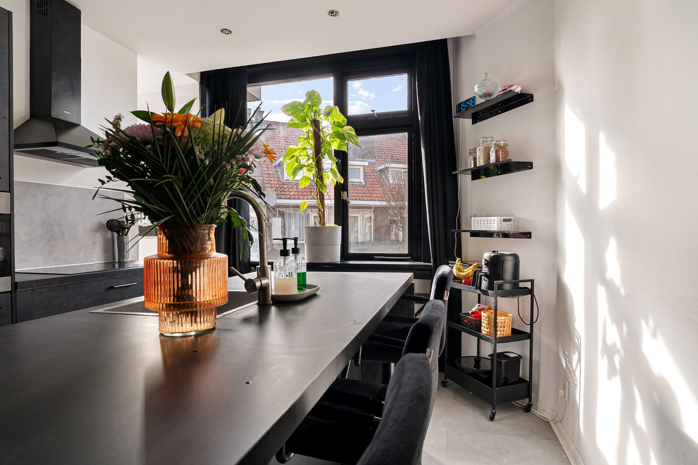 Foto 14 van Van Musschenbroekstraat 245