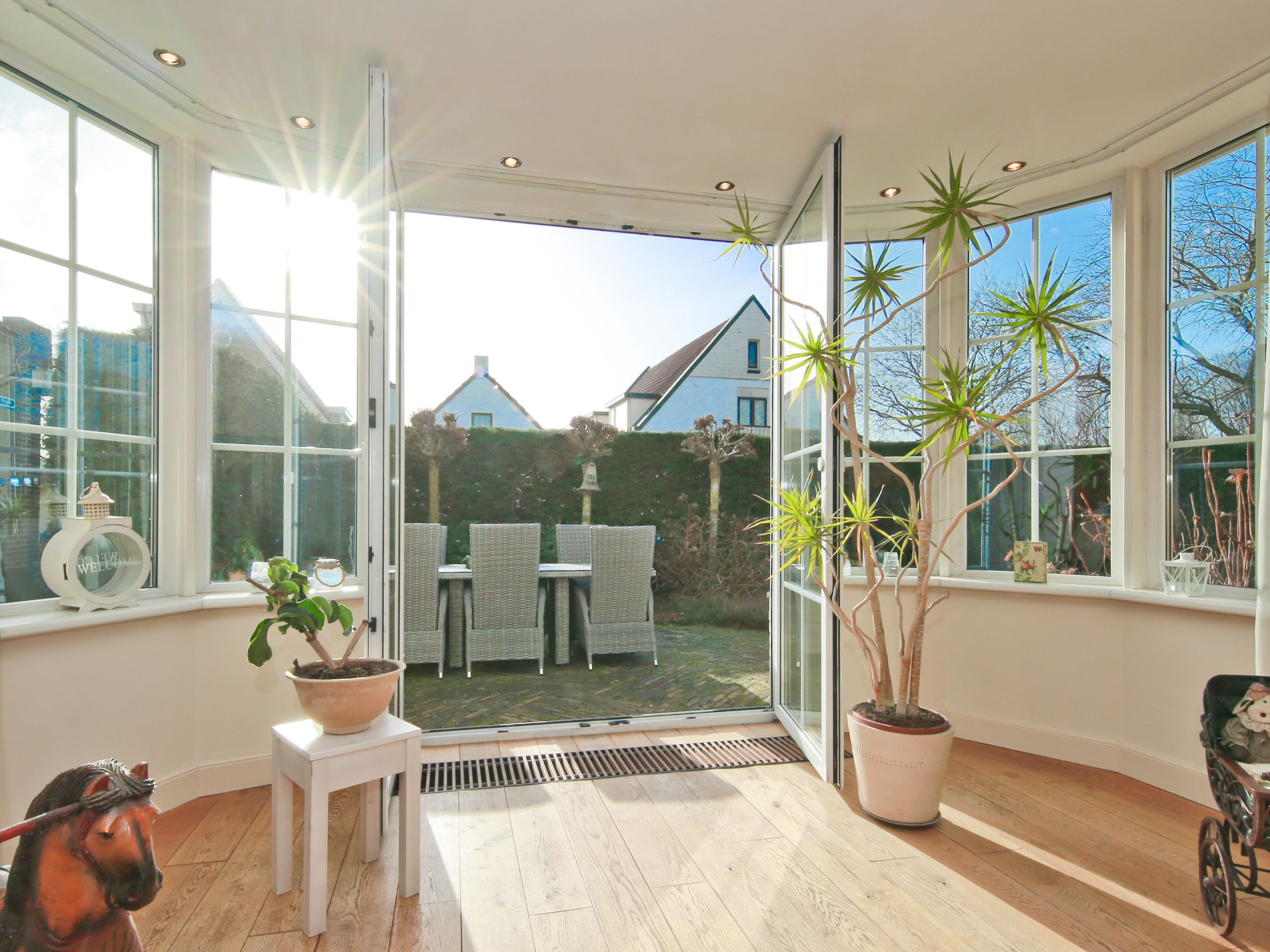 Unique property with guest house and former bulb shed in De Zilk — 14