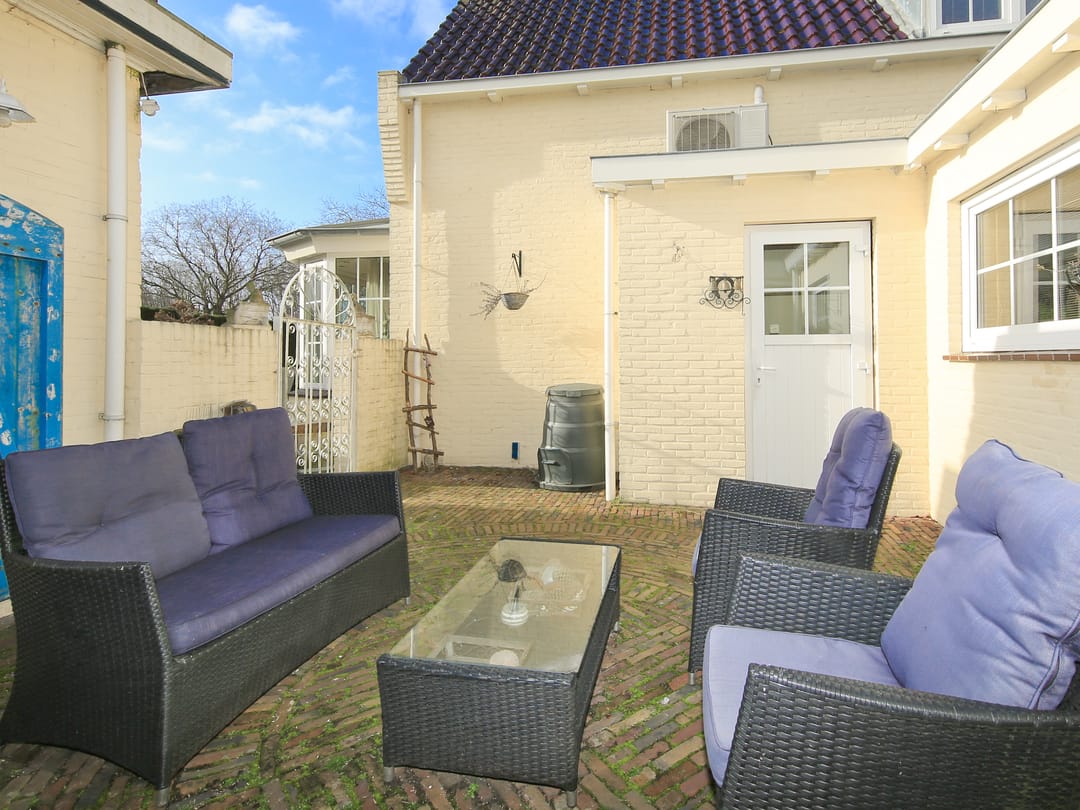 Unique property with guest house and former bulb shed in De Zilk — 21
