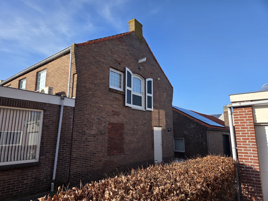 Unique property with guest house and former bulb shed in De Zilk — 34