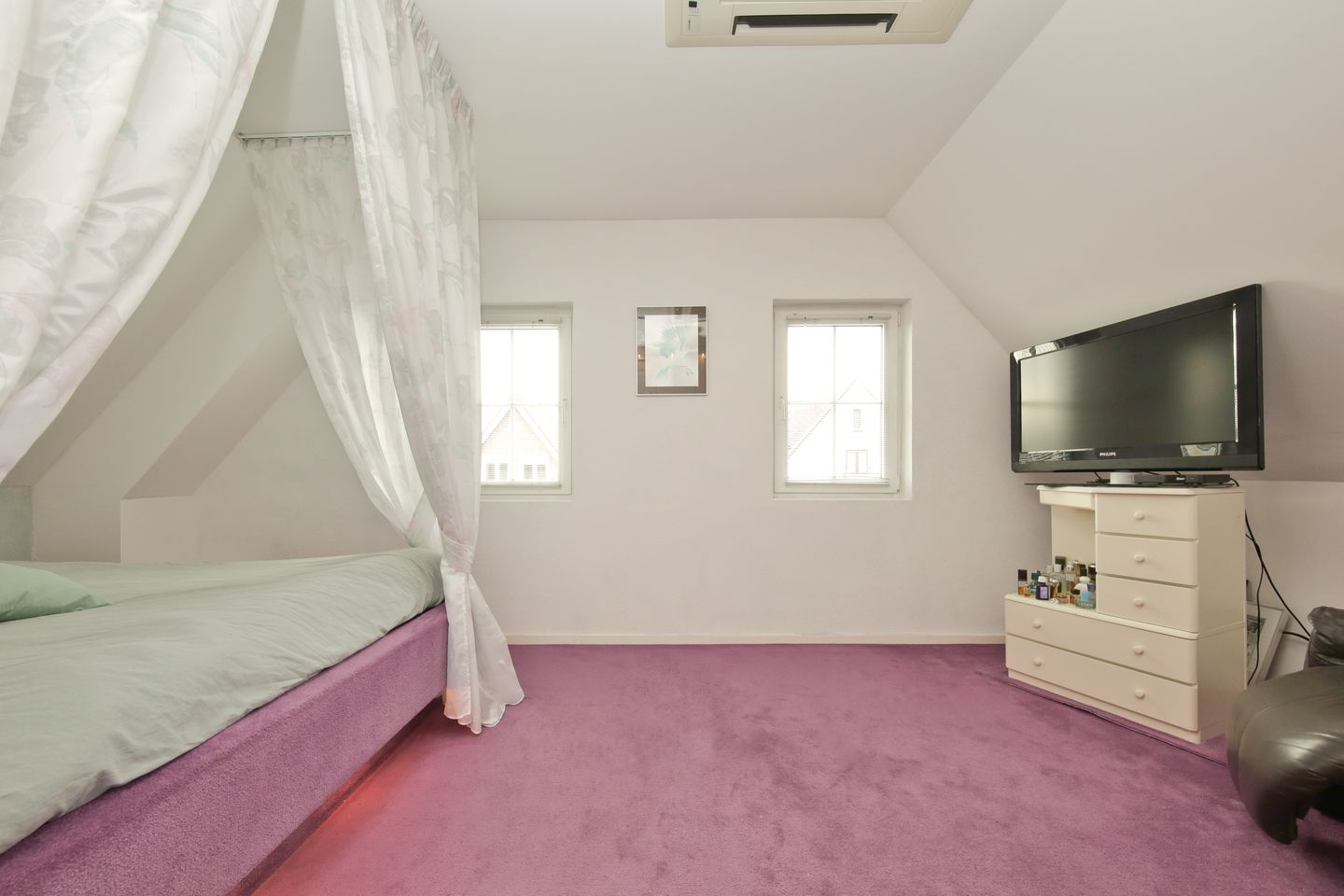 Unique property with guest house and former bulb shed in De Zilk — 24