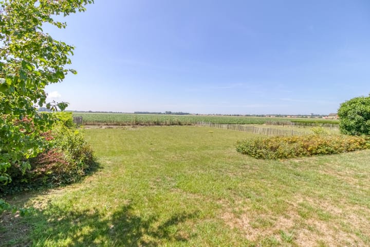 Photo 3 of Badhuisweg 15