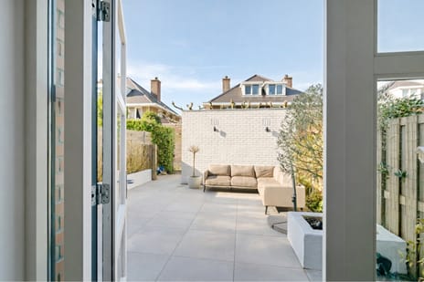 Overbeek 54 secondary image