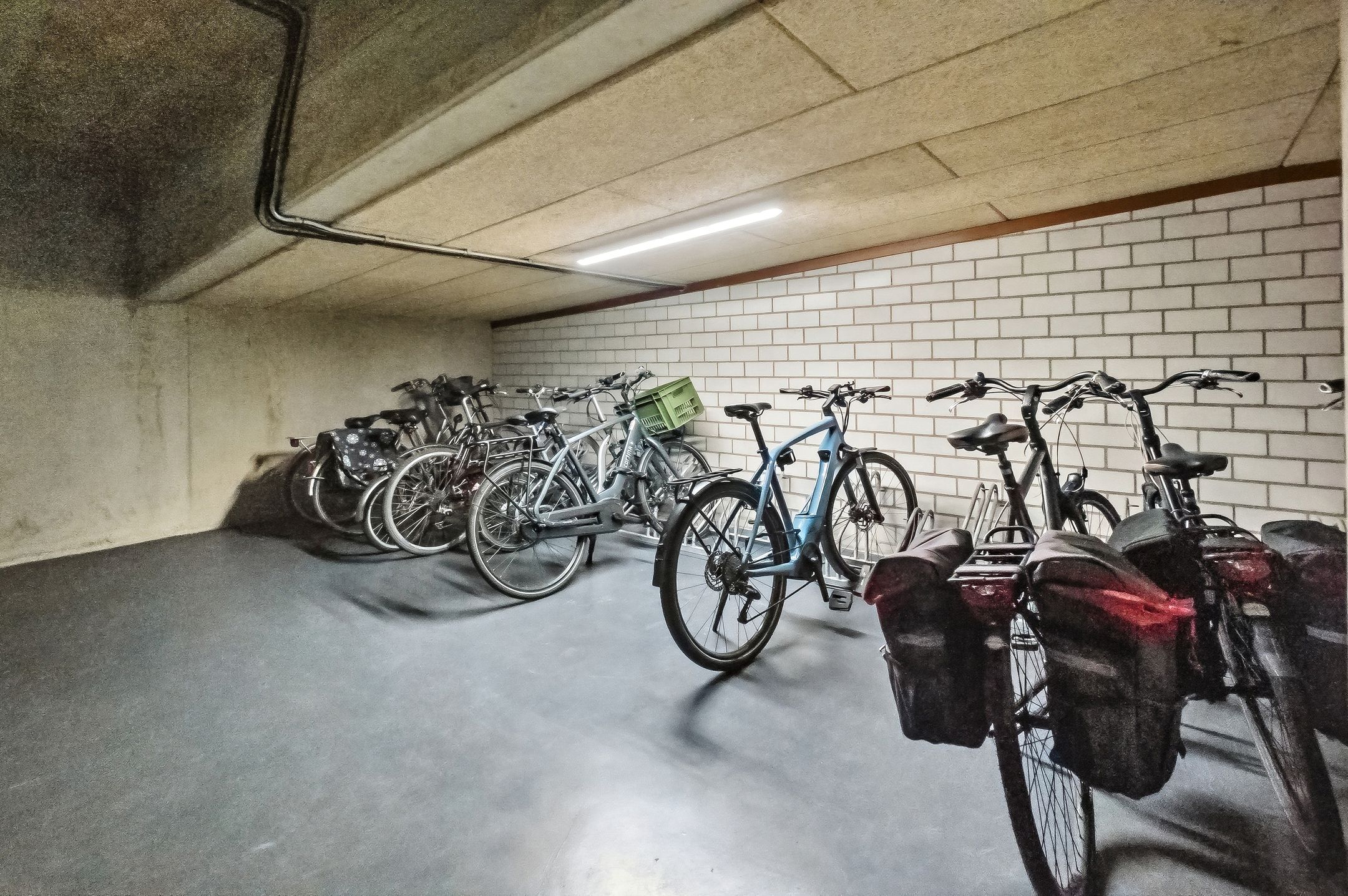 Foto 30 van Raadhuisstraat 34