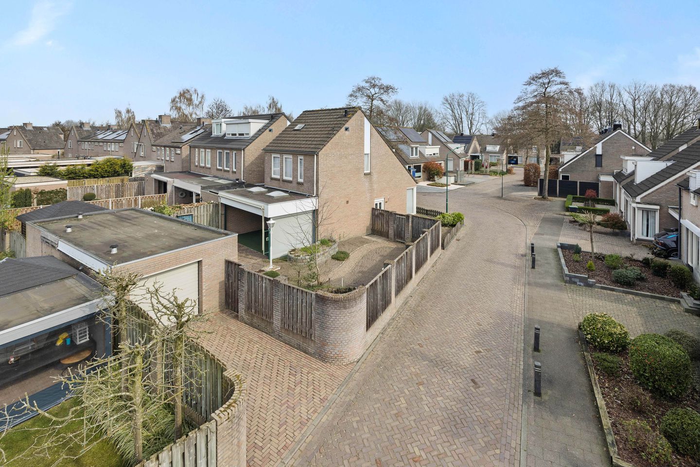 Corner Semi-Detached House with Garage and Garden in Heesch — 41