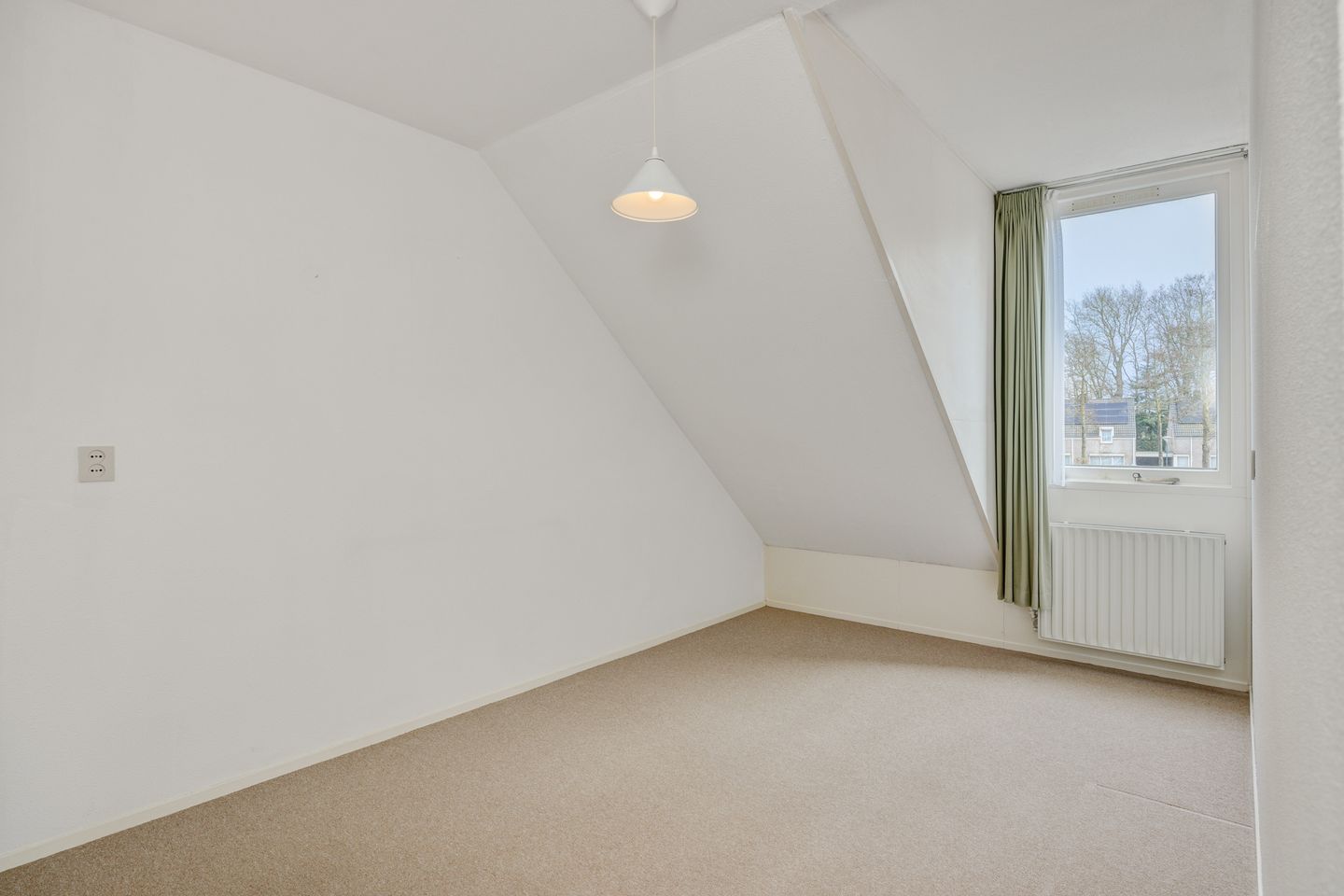 Corner Semi-Detached House with Garage and Garden in Heesch — 19