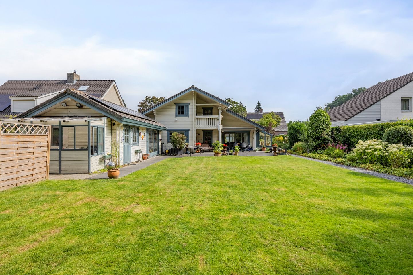 Charming Country House in Desirable Acht-Zuid with Spacious Garden — 35