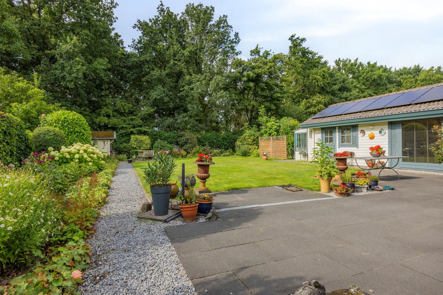 Charming Country House in Desirable Acht-Zuid with Spacious Garden — 50